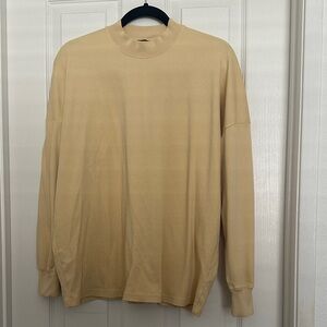 Massimo Dutti Women’s Long Sleeve Crewneck Sweatshirt in Beige